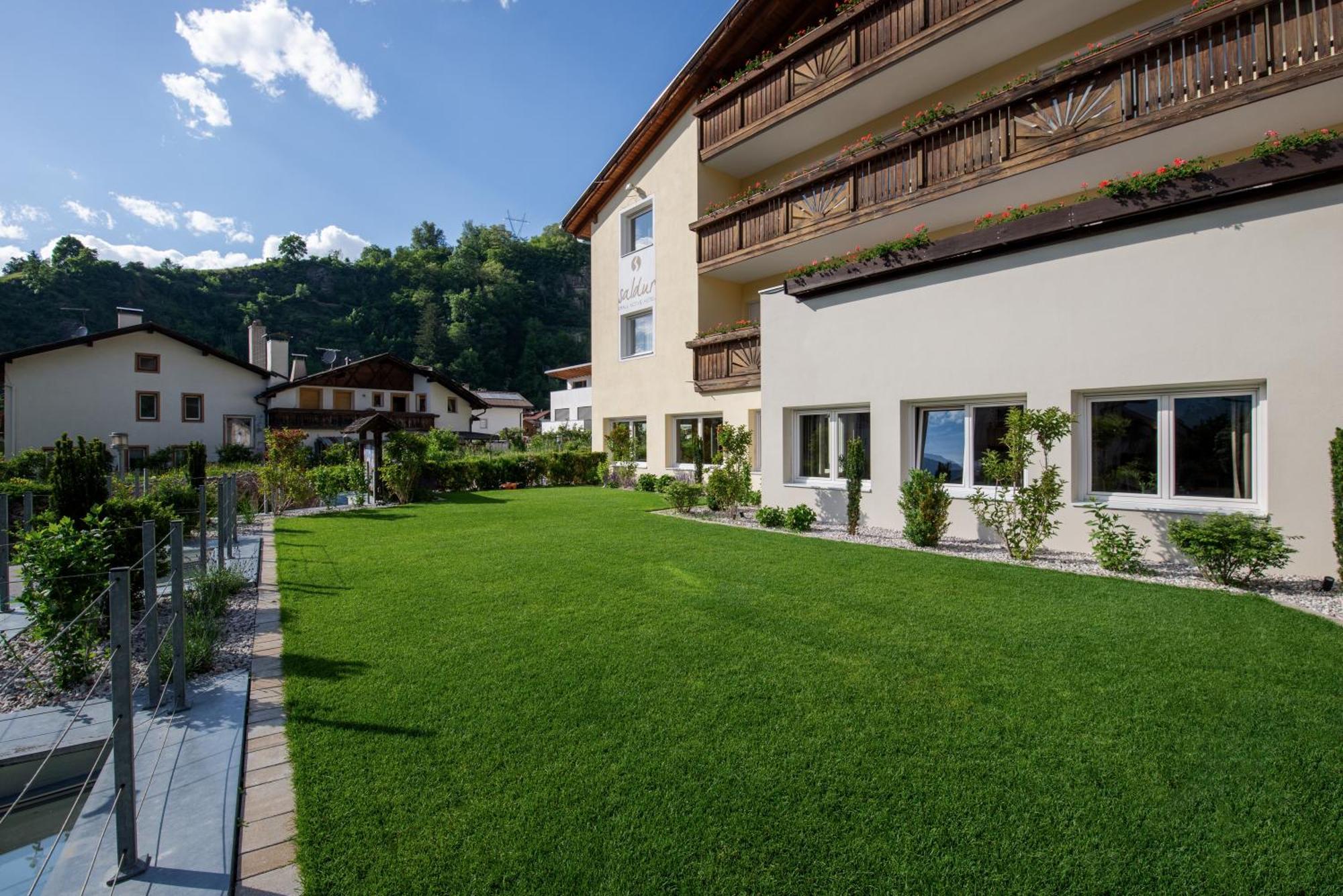 Saldur Small Active Hotel Sluderno Exteriör bild