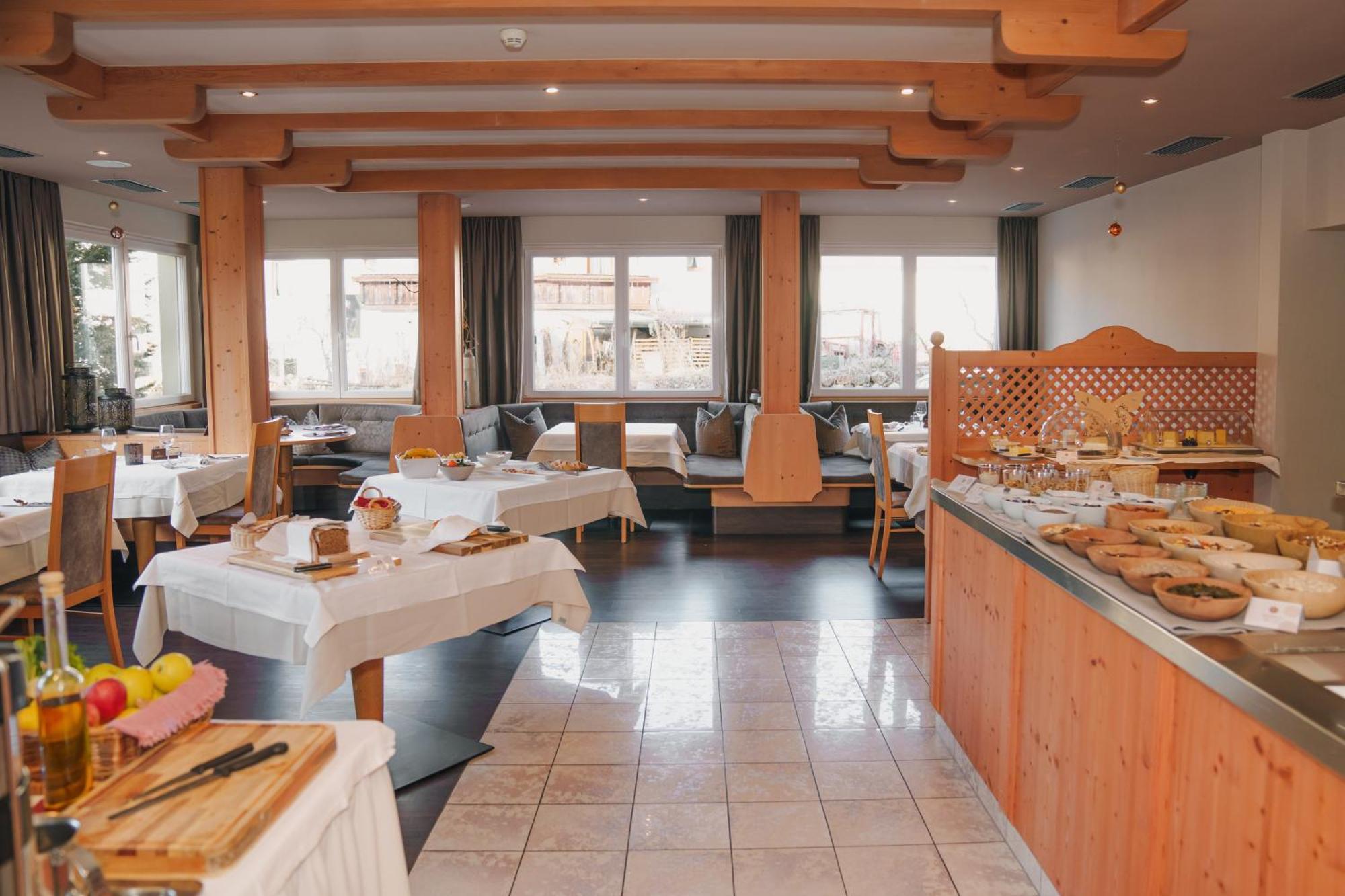 Saldur Small Active Hotel Sluderno Exteriör bild